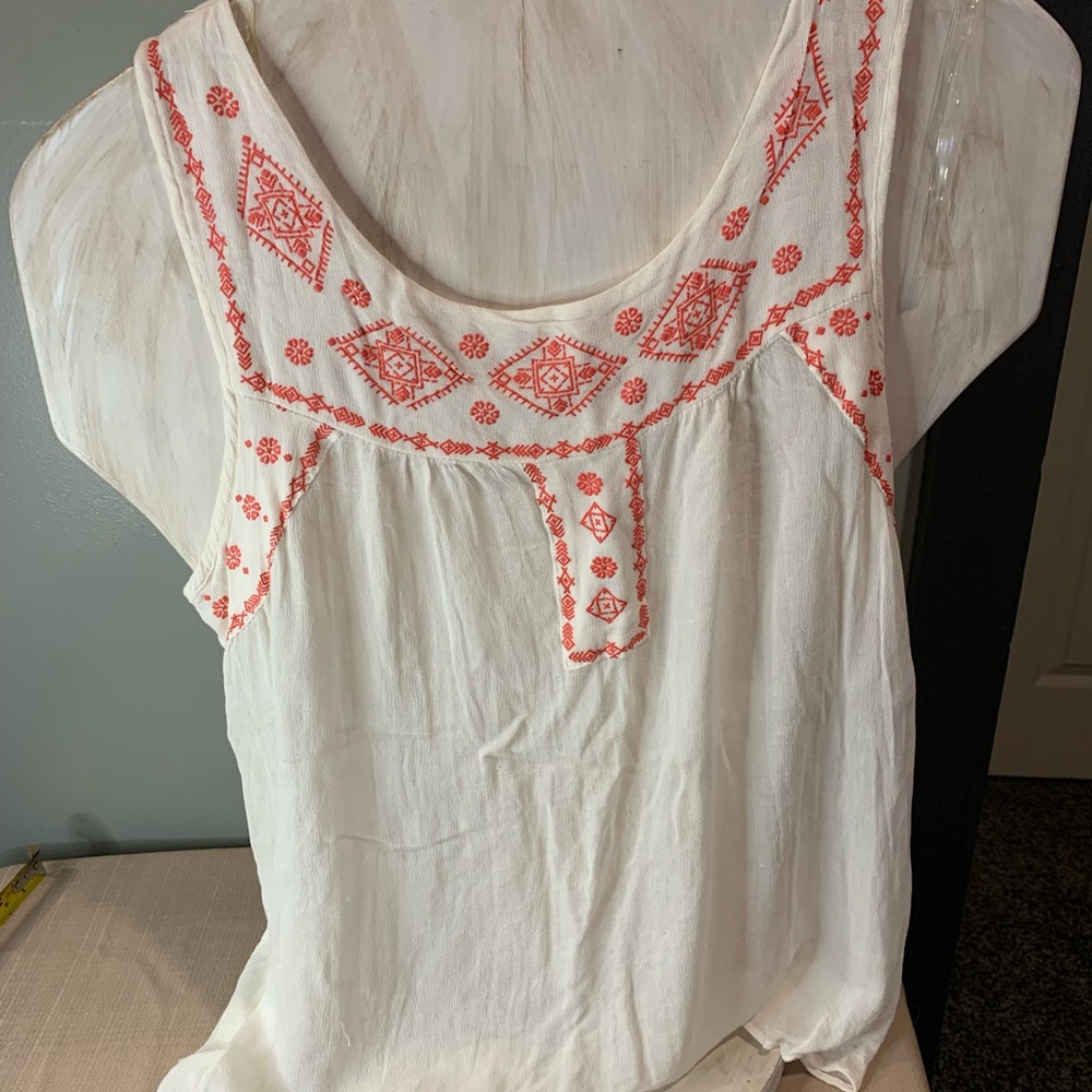 Jolt White Embroidered Sleeveless Blouse with Bib Collar